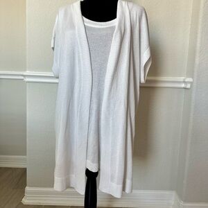 Jones New York 2 pice White Soft Knit tunic, with top cardigan